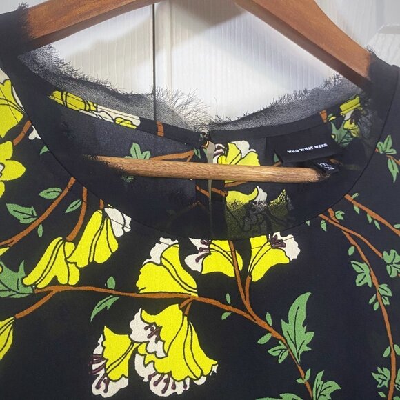Who What Wear - Black Sheer Blouse with Yellow Flowers - Picture 3 of 10